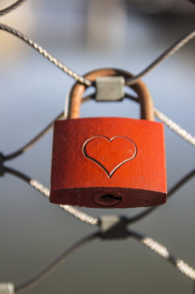 heart, lock, padlock, fence, locked, love lock, symbol, love, love symbol, valentine
